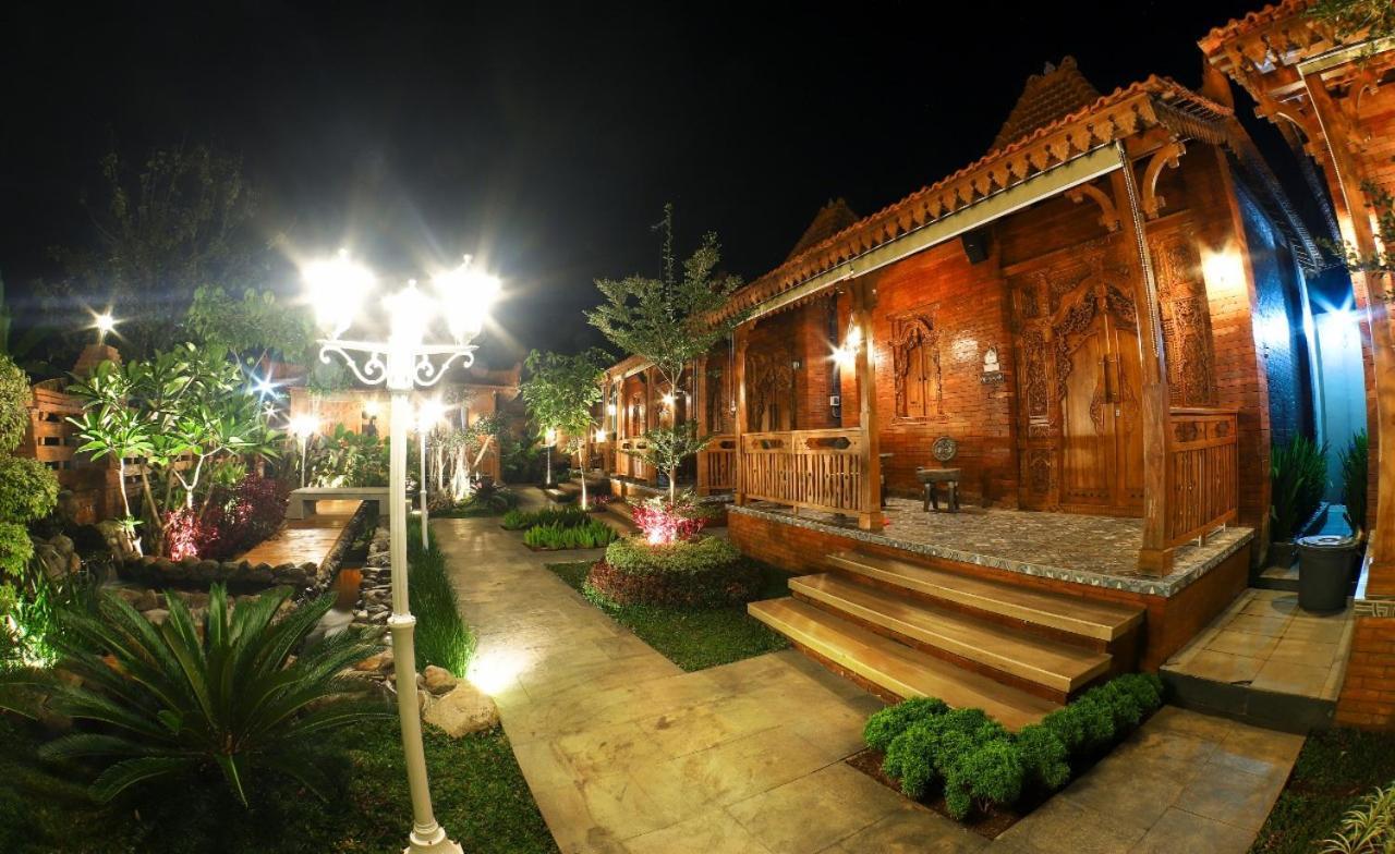 Joglo Jawa Jepara Esterno foto